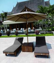 酒店度假村别墅泳池海滩实木躺椅太阳伞