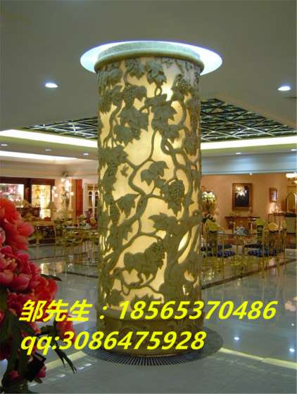 深圳酒店大堂砂岩透光装饰柱雕塑定做厂家