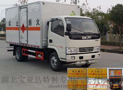 东风1.5吨易燃液体厢式运输车厂家批发价